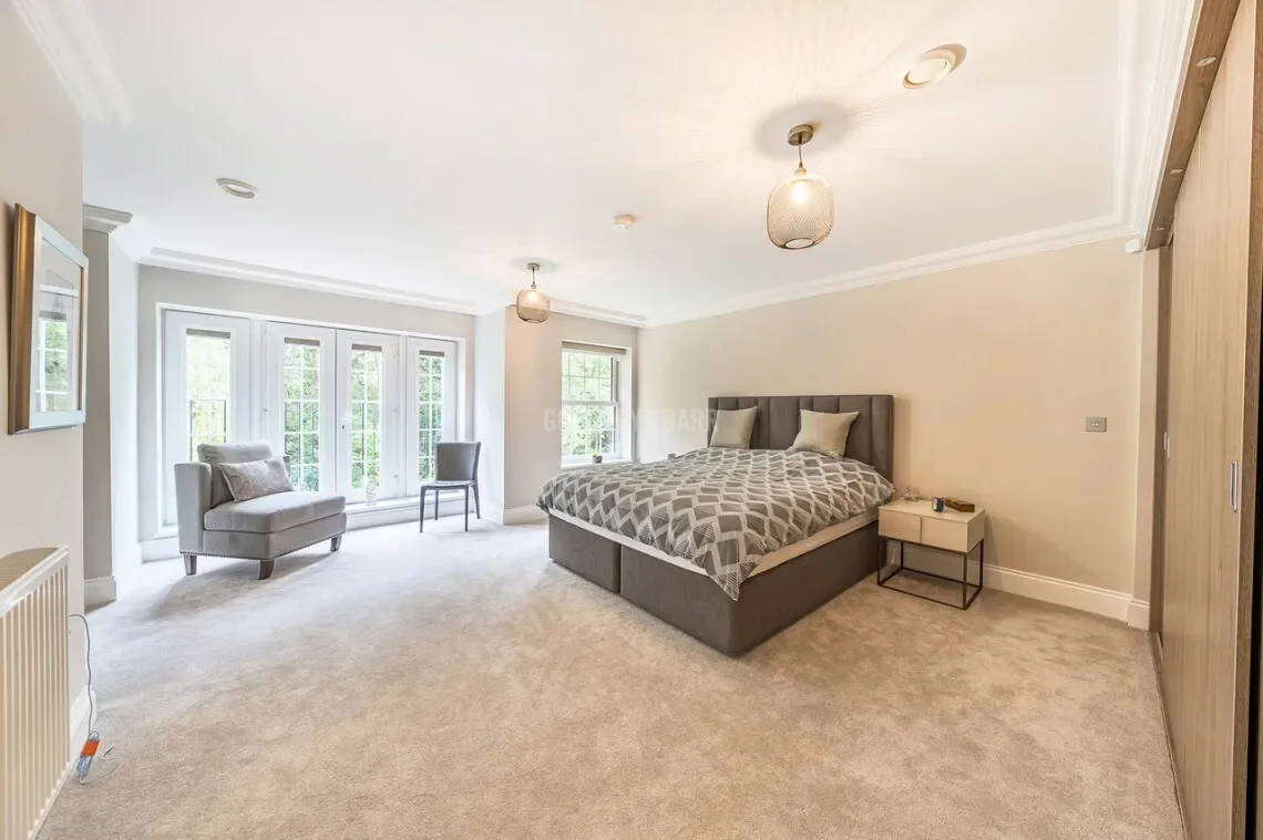 Buttermere Court, Holders Hill Road, London, England, United Kingdom. - Photo 2