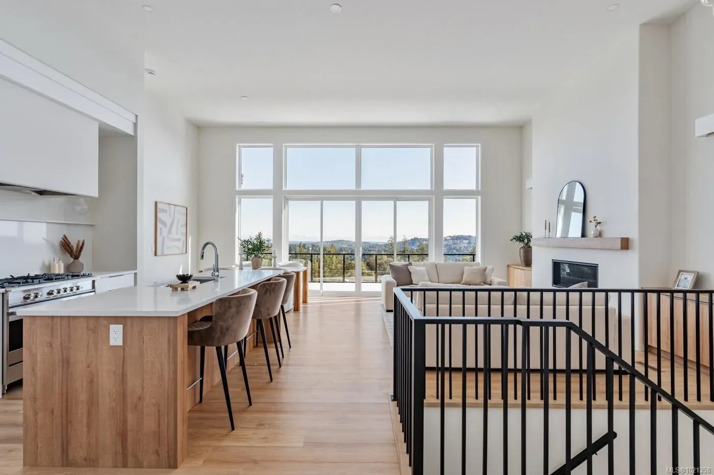 2332 Copper Rock Crt 107, Langford, British Columbia, Canada. - Hero Image