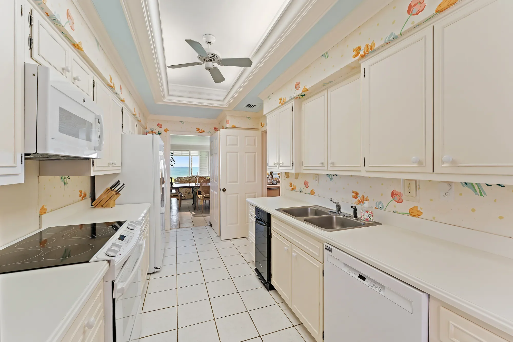 Gallery photo 12