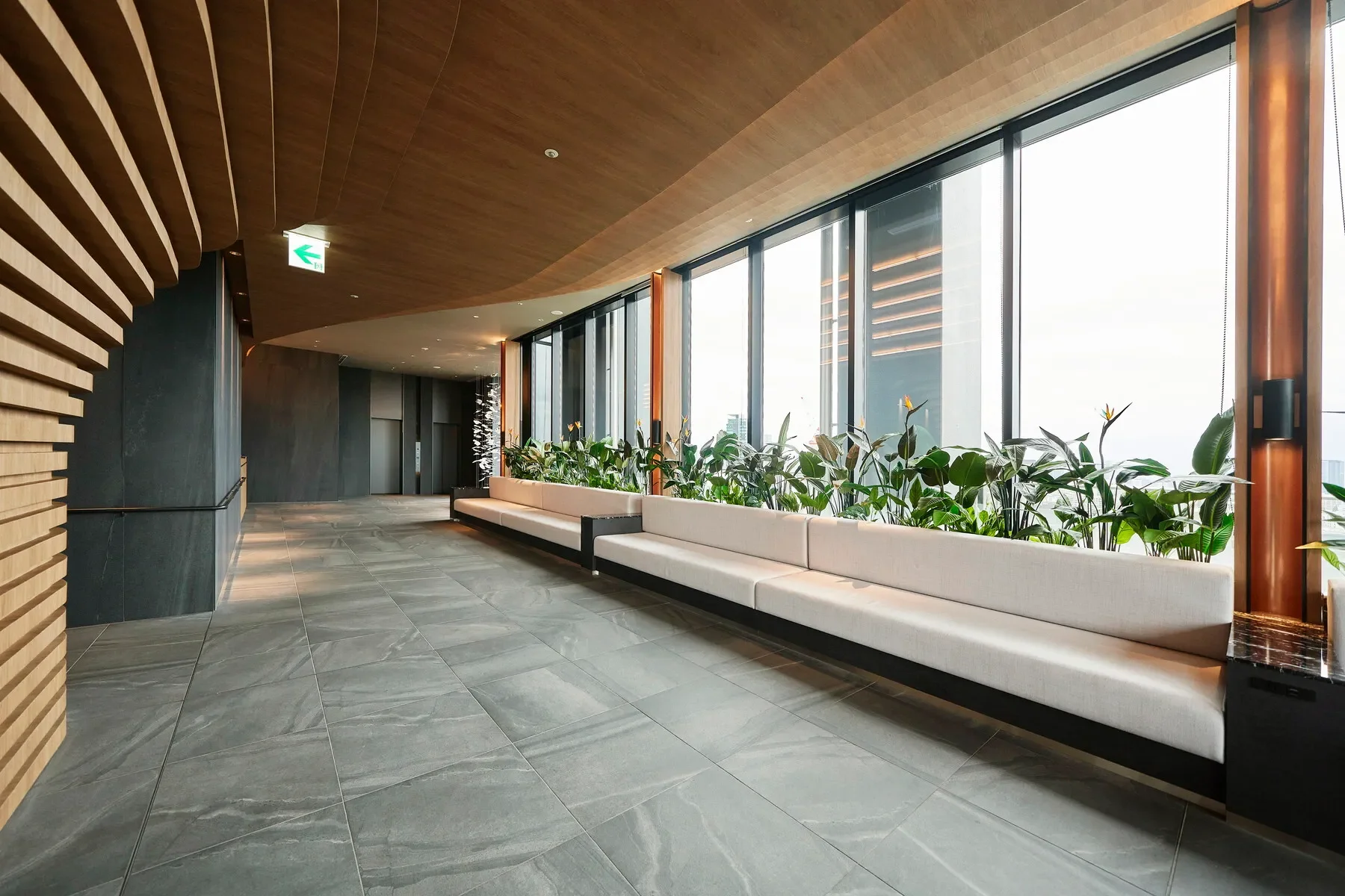 Exterior photo 3