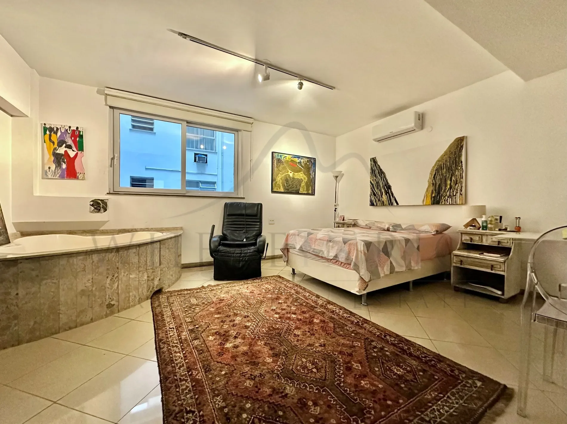 Gallery photo 6