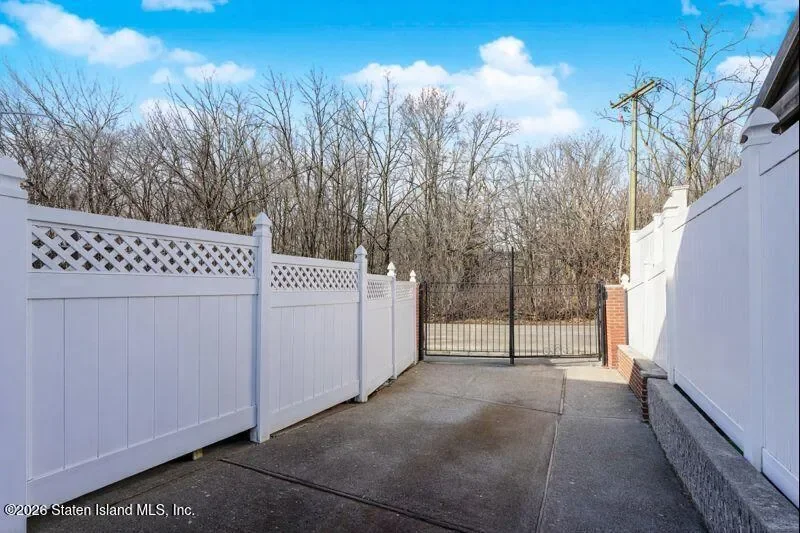 57 Joel Place, New York, New York, United States. - Photo 37