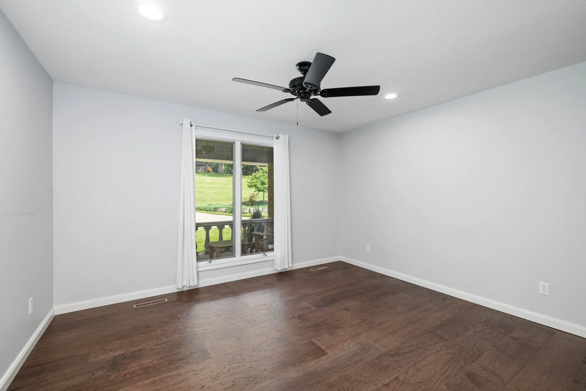 Gallery photo 6