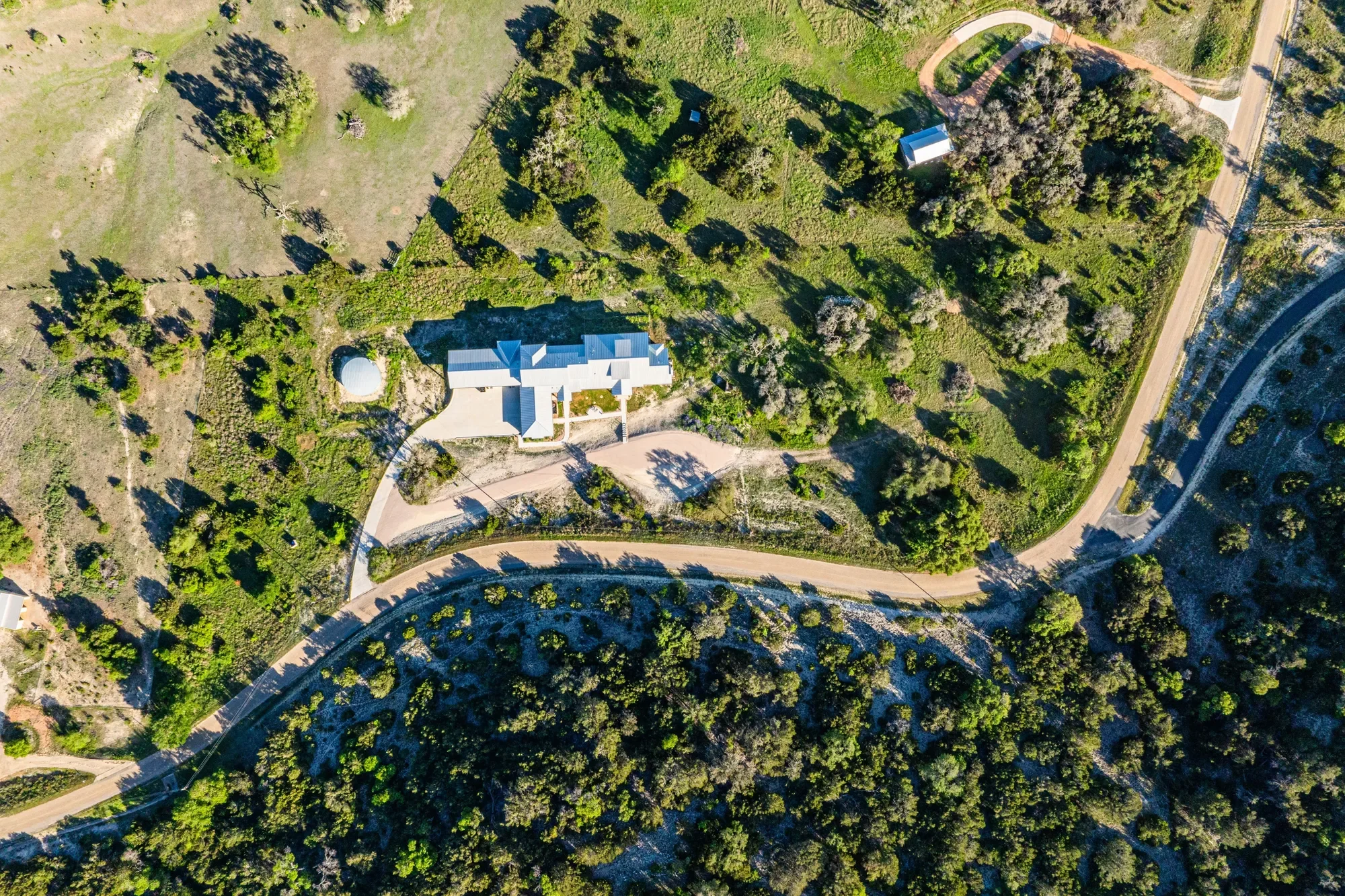 554 Seven Falls Drive , Fredericksburg, TX 78624, Fredericksburg, Texas, United States. - Photo 2