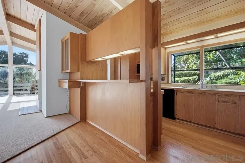6121 La Pintura, San Diego, California, United States. - Photo 13