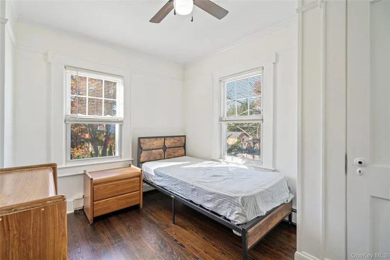 64 Vernon Avenue, Manorville, New York, United States. - Photo 34