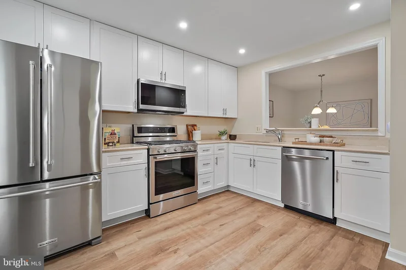 7772 Willow Point Drive Unit# 7772, Falls Church, VA 22042, West Falls Church, Virginia, United States. - Photo 12