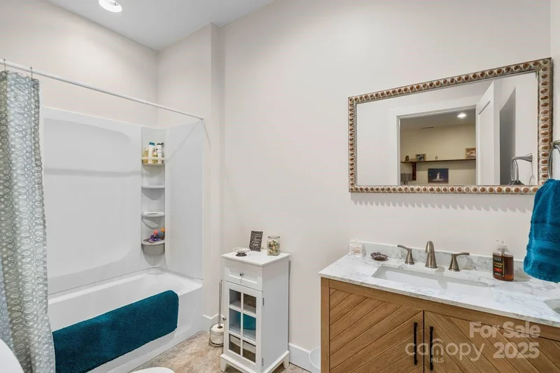 143 Burnside Trail, Hendersonville, NC 28792, Hendersonville, North Carolina, United States. - Photo 29