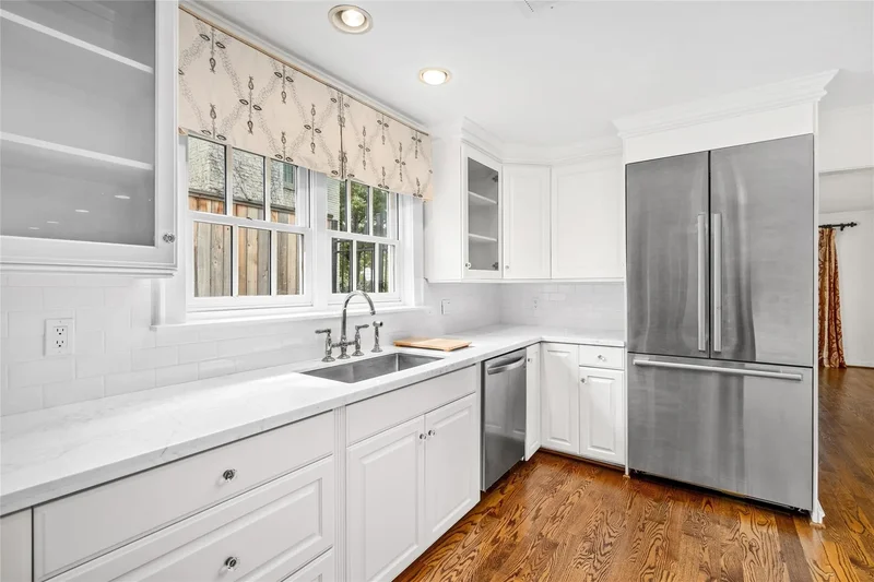 2105 Del Monte Drive, Houston, Texas, United States. - Photo 17