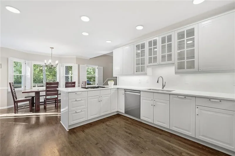 10280 Crescent Ridge Drive, Roswell, GA 30076, Roswell, Georgia, United States. - Photo 11