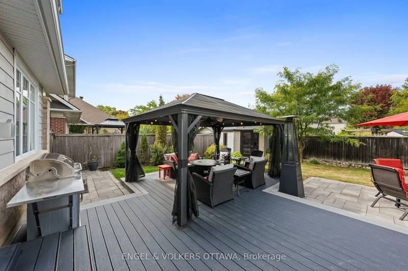511 Erinwoods Circle, Ottawa, Ontario, Canada. - Photo 13