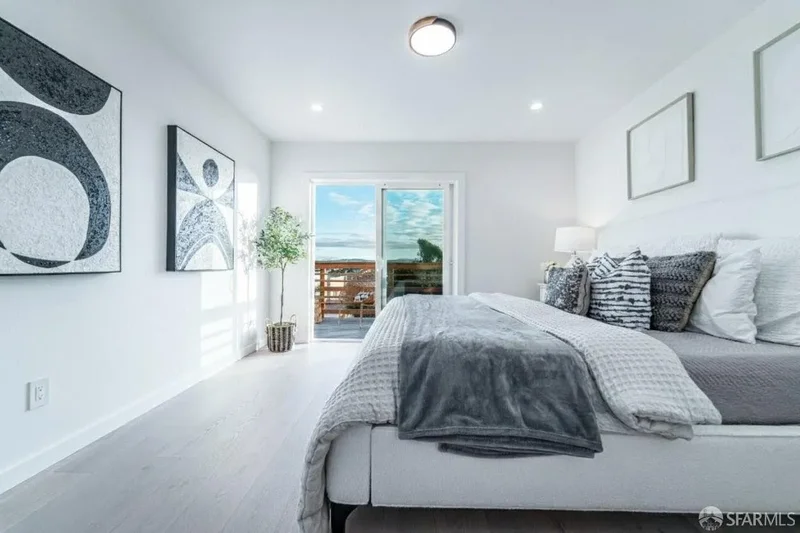 3419 Ulloa Street, San Francisco, California, United States. - Photo 17