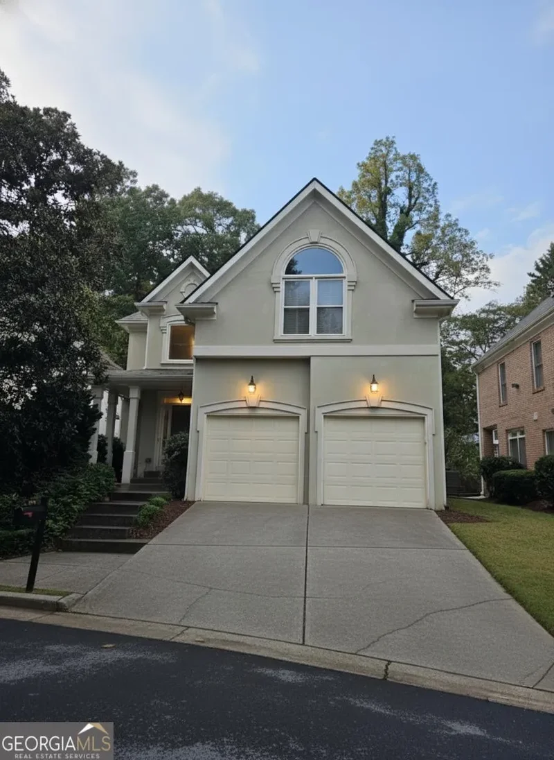 Single Family Residence in Atlanta