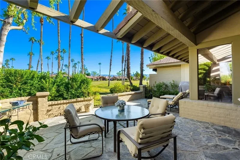Condominium in Palm Desert
