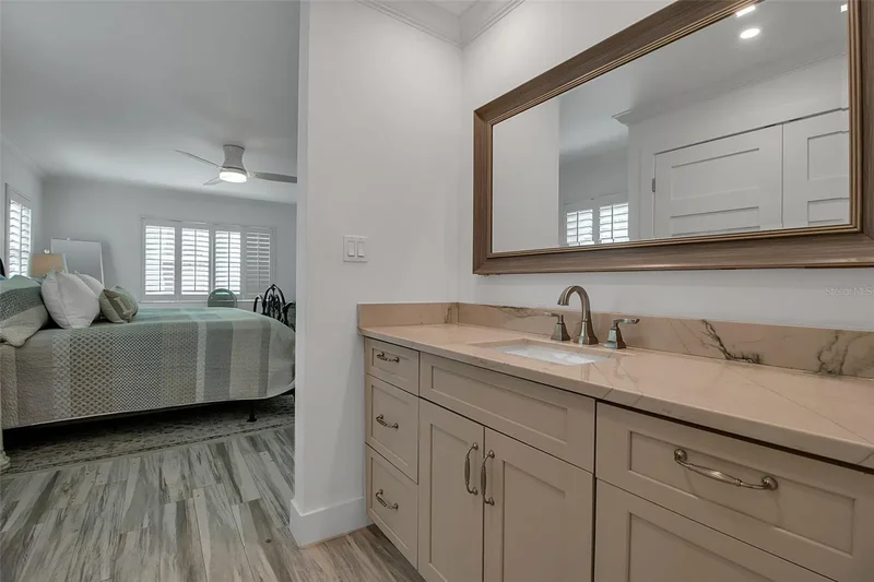 226 GOLDEN GATE POINT, Sarasota, Florida, United States. - Photo 44