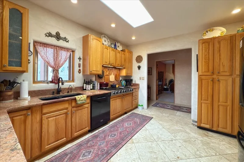 10 Los Tapias, Santa Fe, NM 87508, Santa Fe, New Mexico, United States. - Photo 26