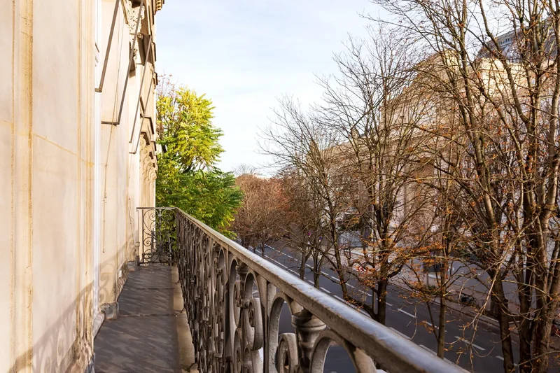 PARIS, J 75008, Paris, Île-de-France, France. - Photo 14