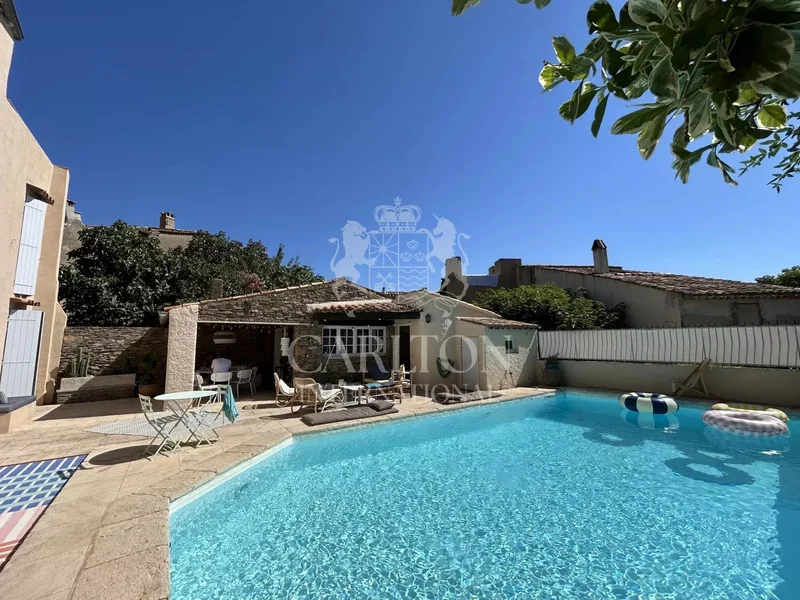 La Garde-Freinet, Provence-Alpes-Côte d'Azur, France. - Photo 7