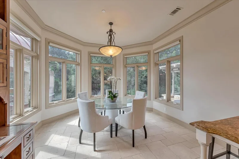 28025 Natoma Road, Los Altos Hills, California, United States. - Photo 29