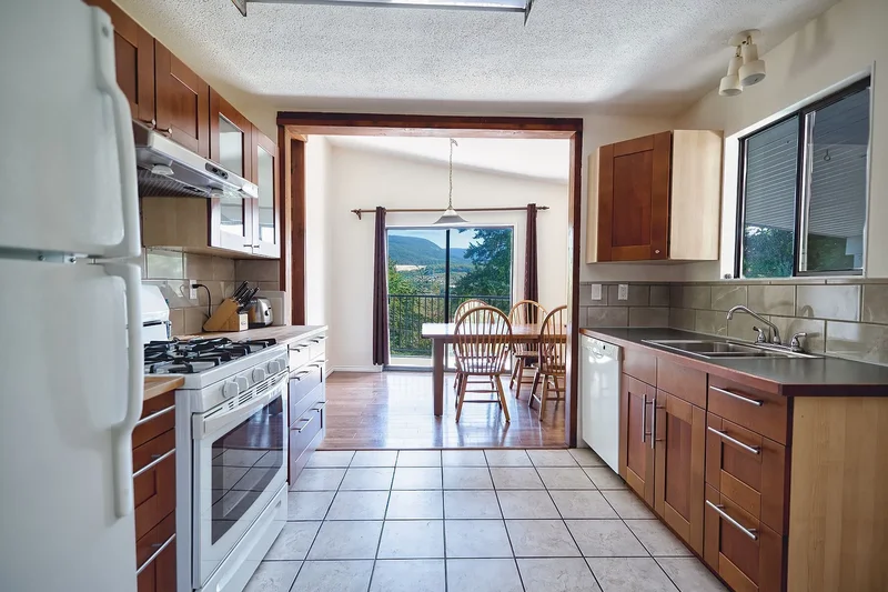 5713 Salmon Drive, Sechelt, BC V0N 3A0, Sechelt, British Columbia, Canada. - Photo 20