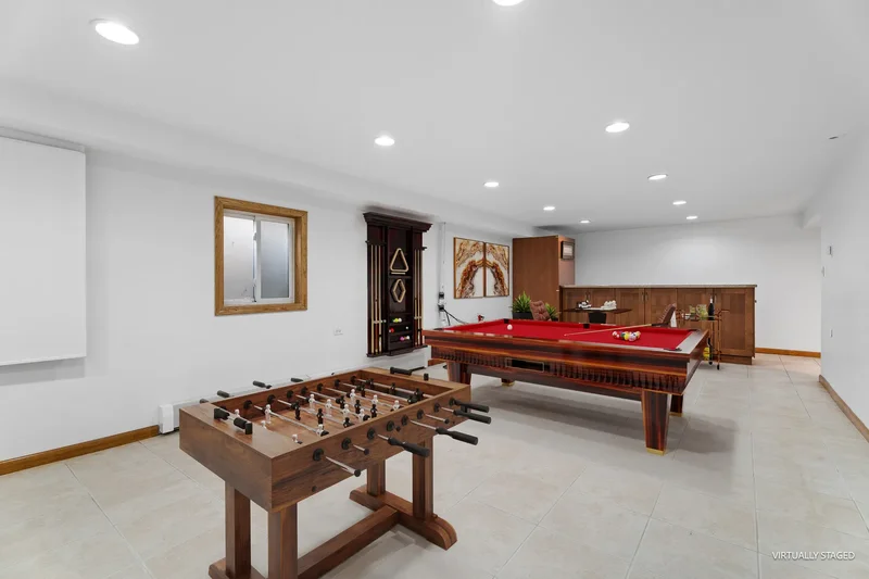 6013 N Emerson Street, Des Plaines, Illinois, United States. - Photo 37