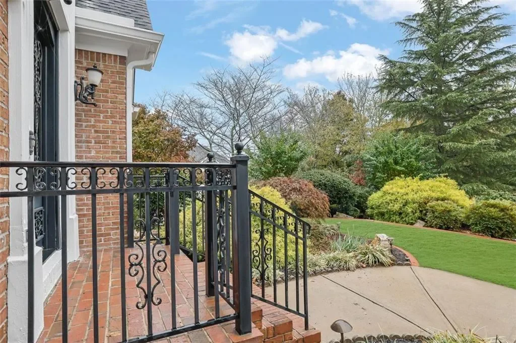 1120 Beech Courts, Cumming, Georgia, United States. - Photo 3