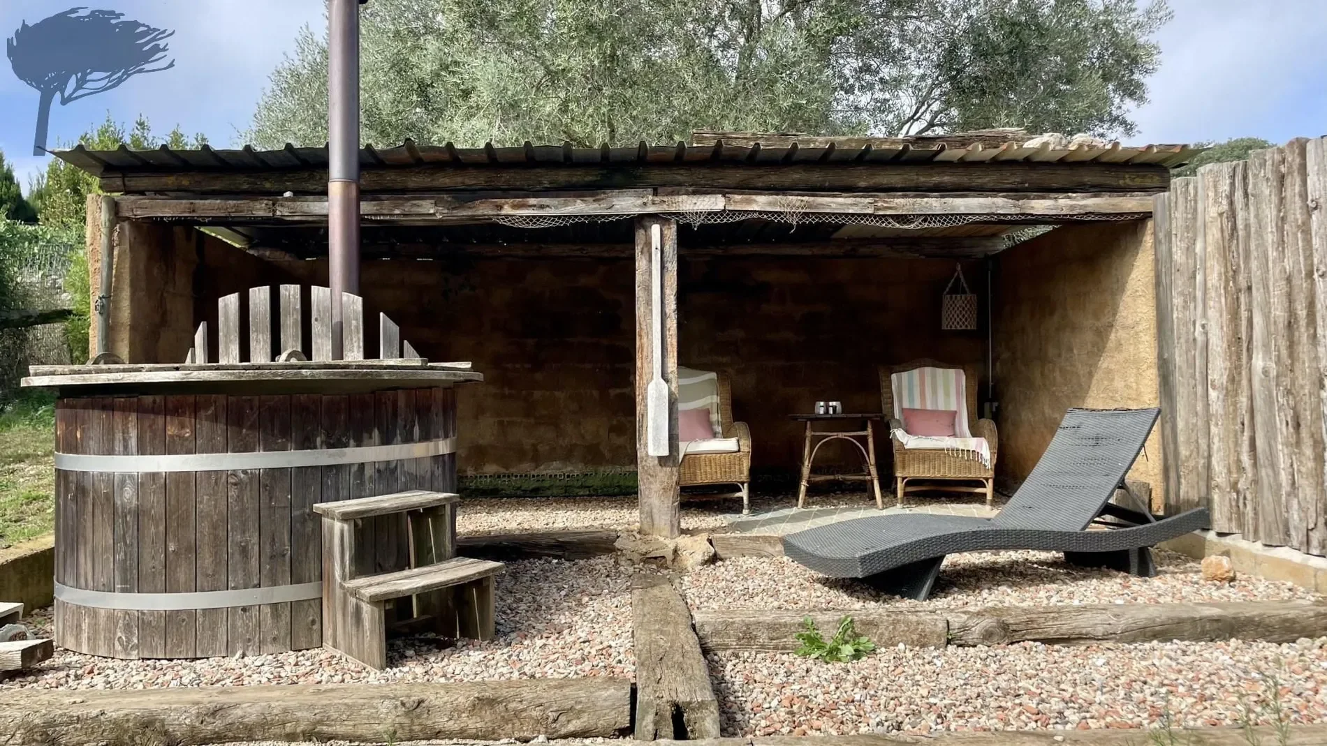 Exterior photo 11
