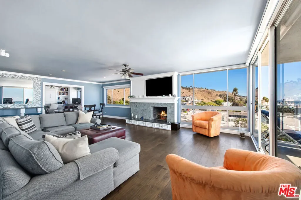 22548 Pacific Coast Highway 401, Malibu, California, United States. - Photo 19