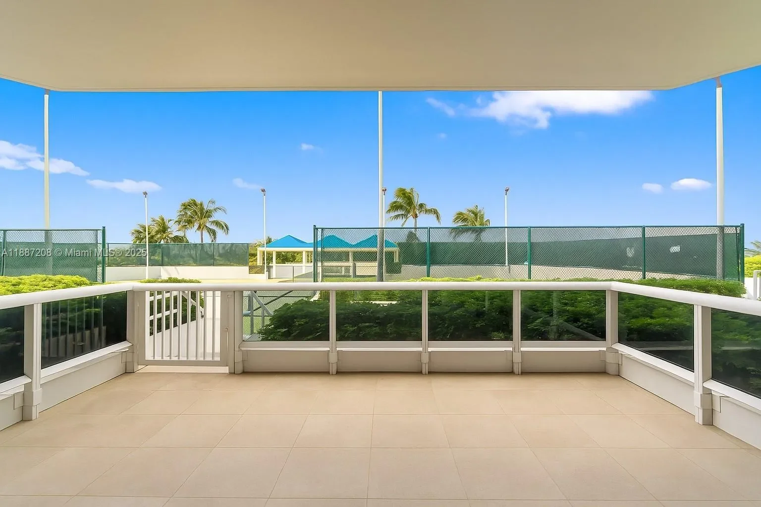 4779 Collins Ave 506, Miami Beach, Florida, United States. - Photo 6