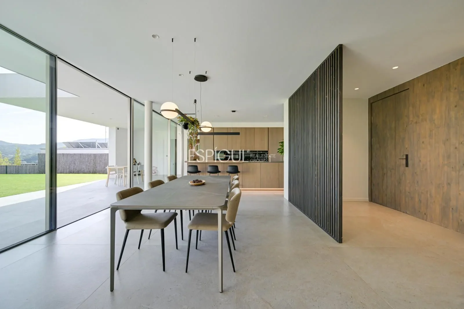 Gallery photo 12