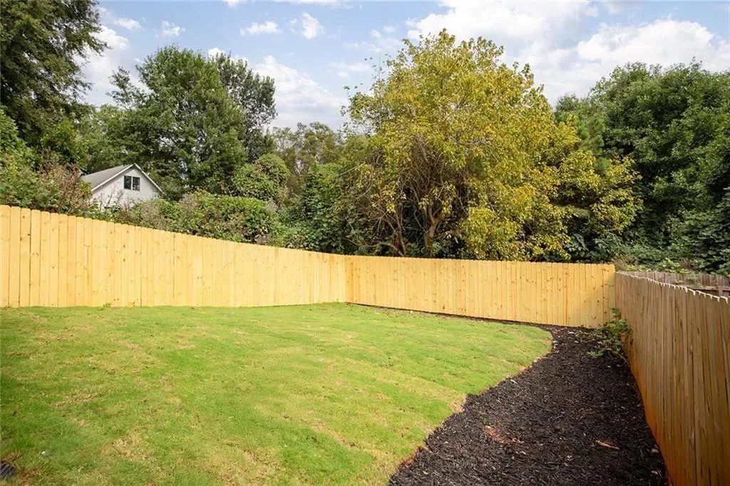 1044 Martin Street SE, Atlanta, Georgia, United States. - Photo 10
