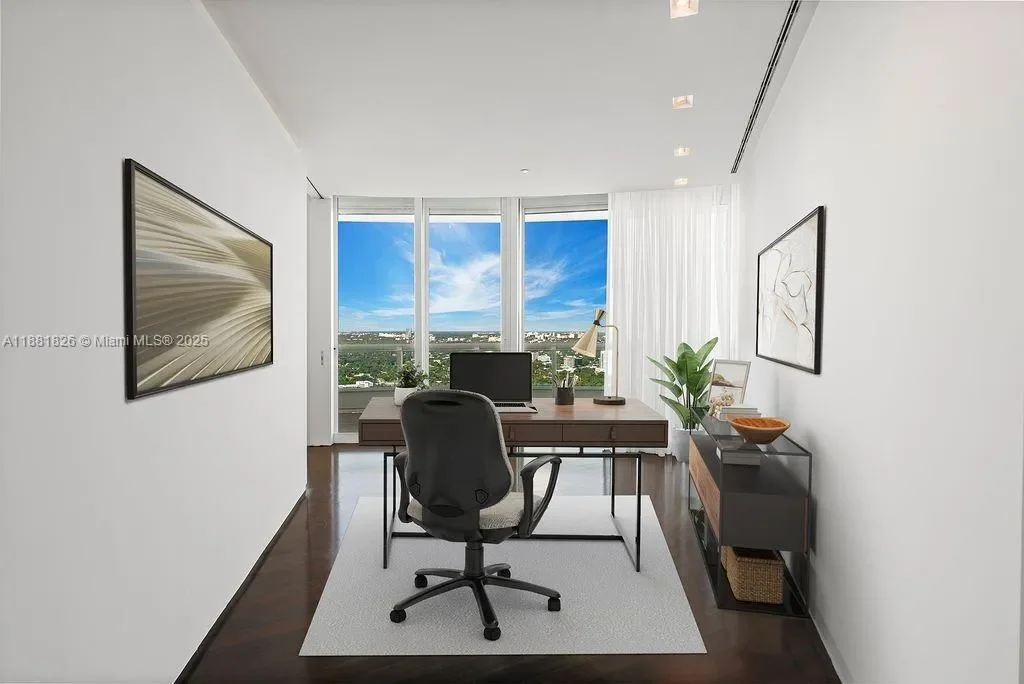 1643 Brickell Ave 4102, Miami, Florida, United States. - Photo 20
