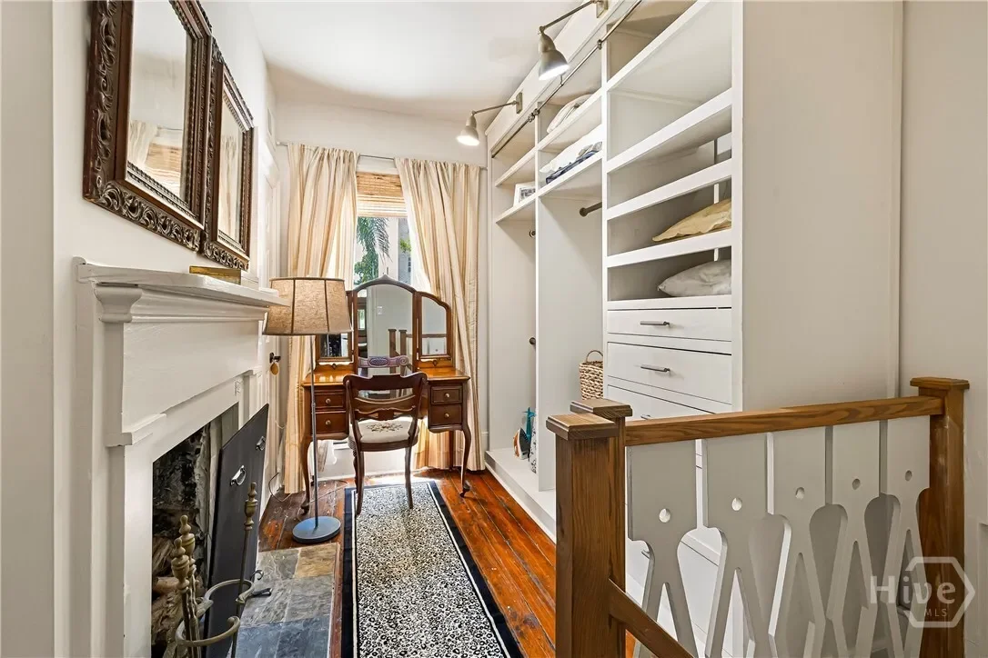 407 E Jones Street, Savannah, Georgia, United States. - Photo 12