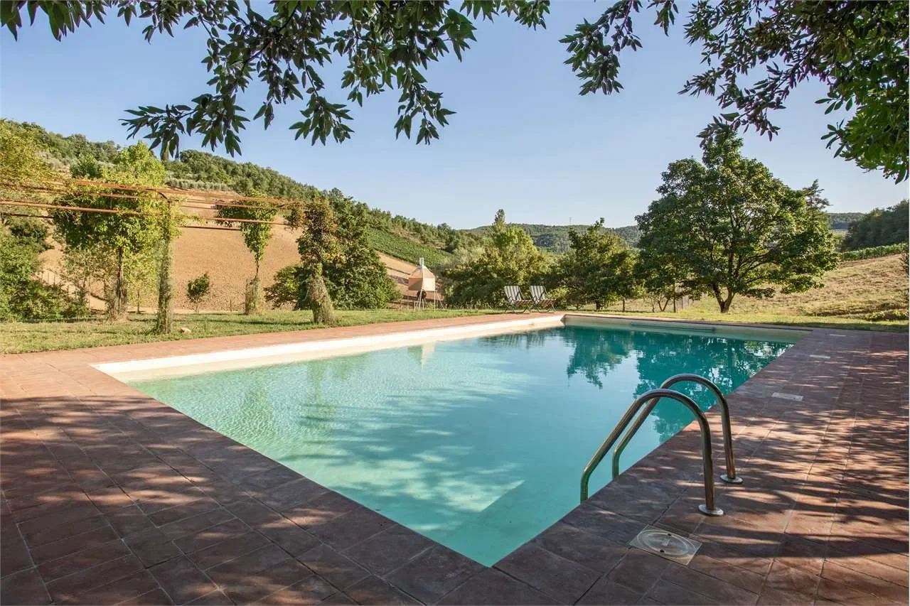 Gaiole in Chianti, Tuscany, Italy. - Photo 15