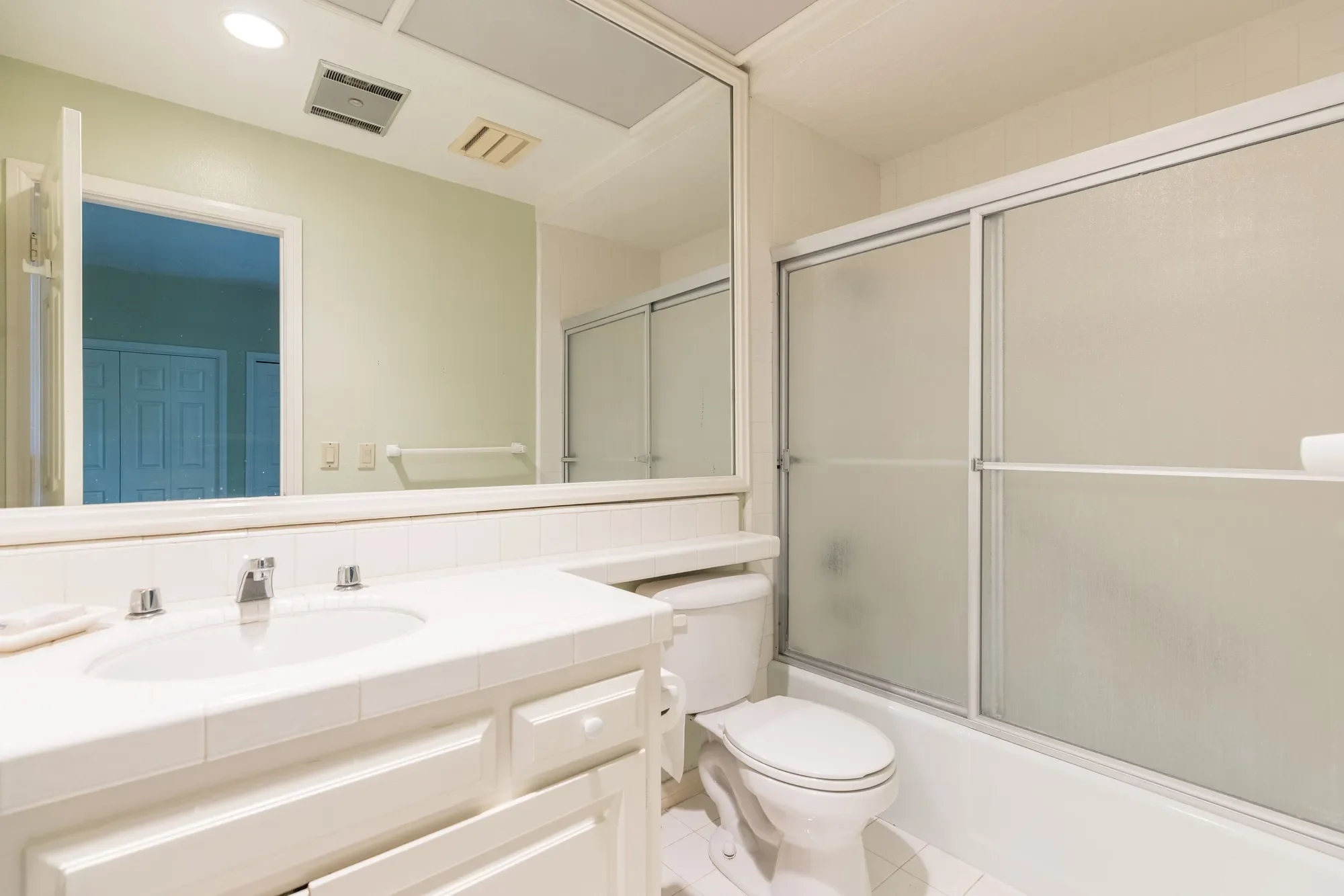 12386 Ridge Circle , Los Angeles, CA 90049, Los Angeles, California, United States. - Photo 18