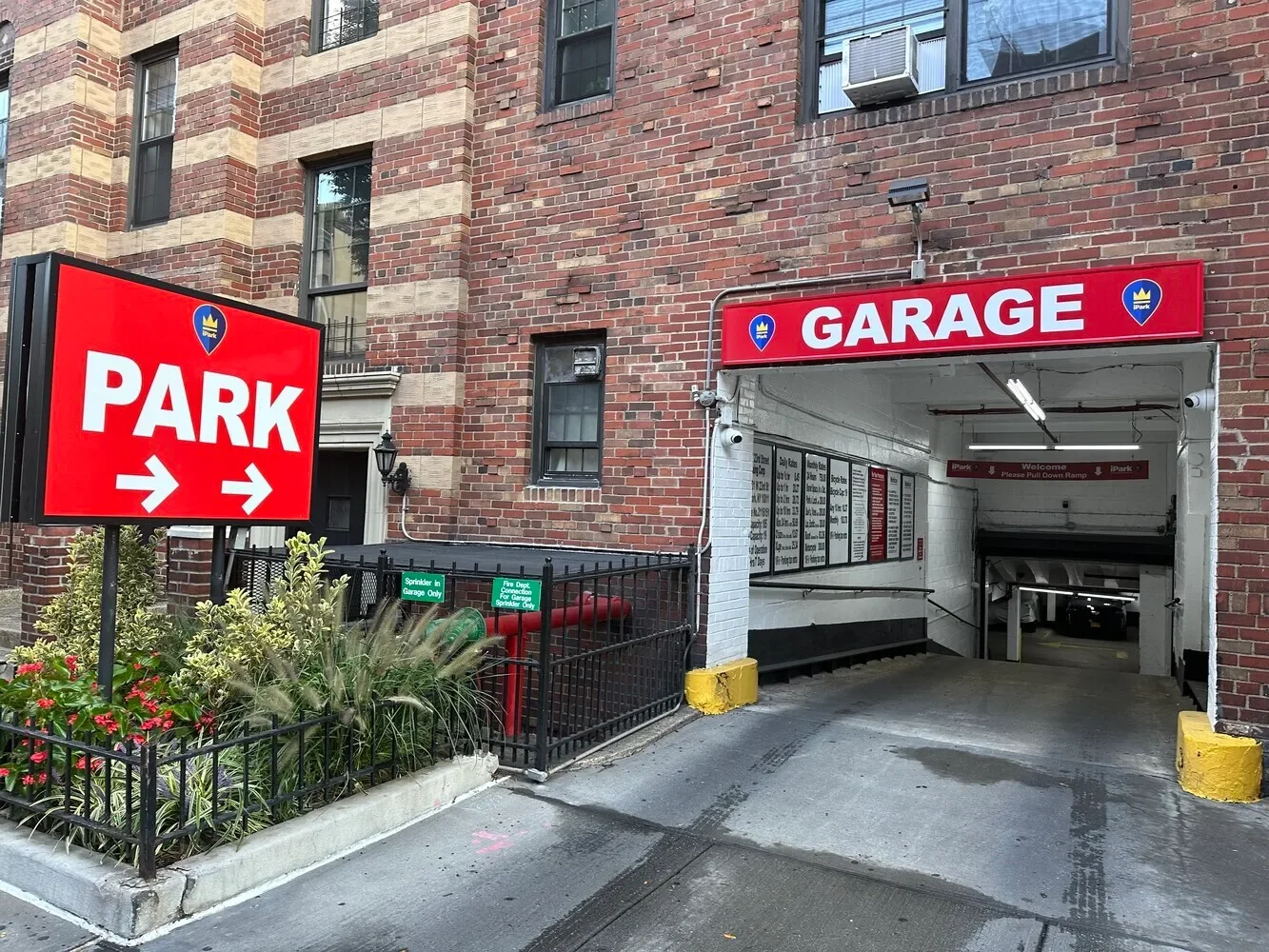 London Terrace, 465 W 23RD ST, New York, New York, United States. - Photo 17