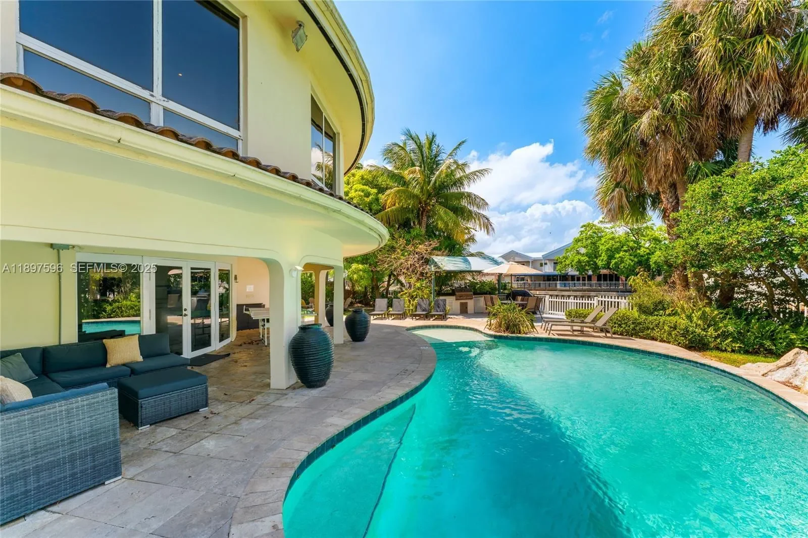 1809 Coral Gardens Dr, Fort Lauderdale, Florida, United States. - Photo 4