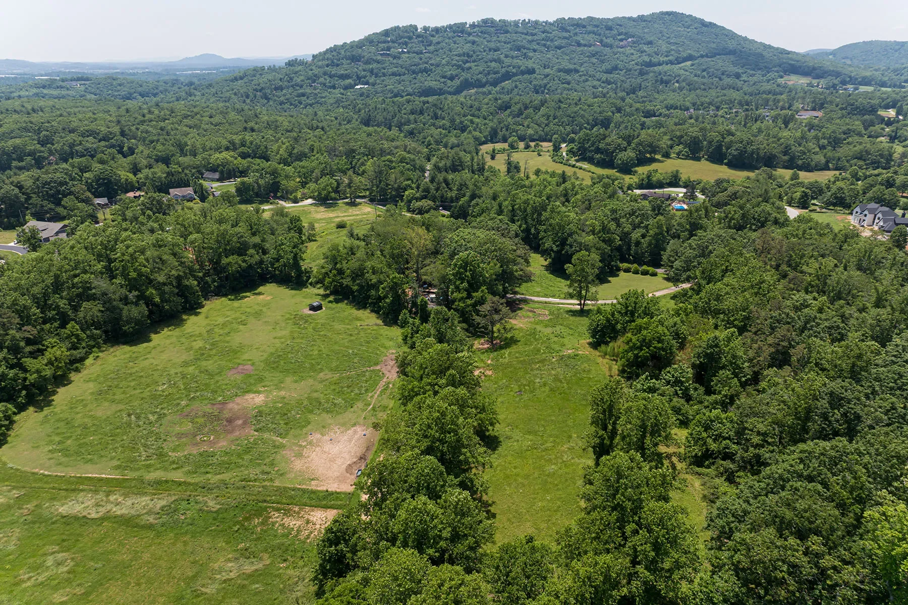 173 Avery Creek Road, Arden, NC 28704, Arden, North Carolina, United States. - Photo 25