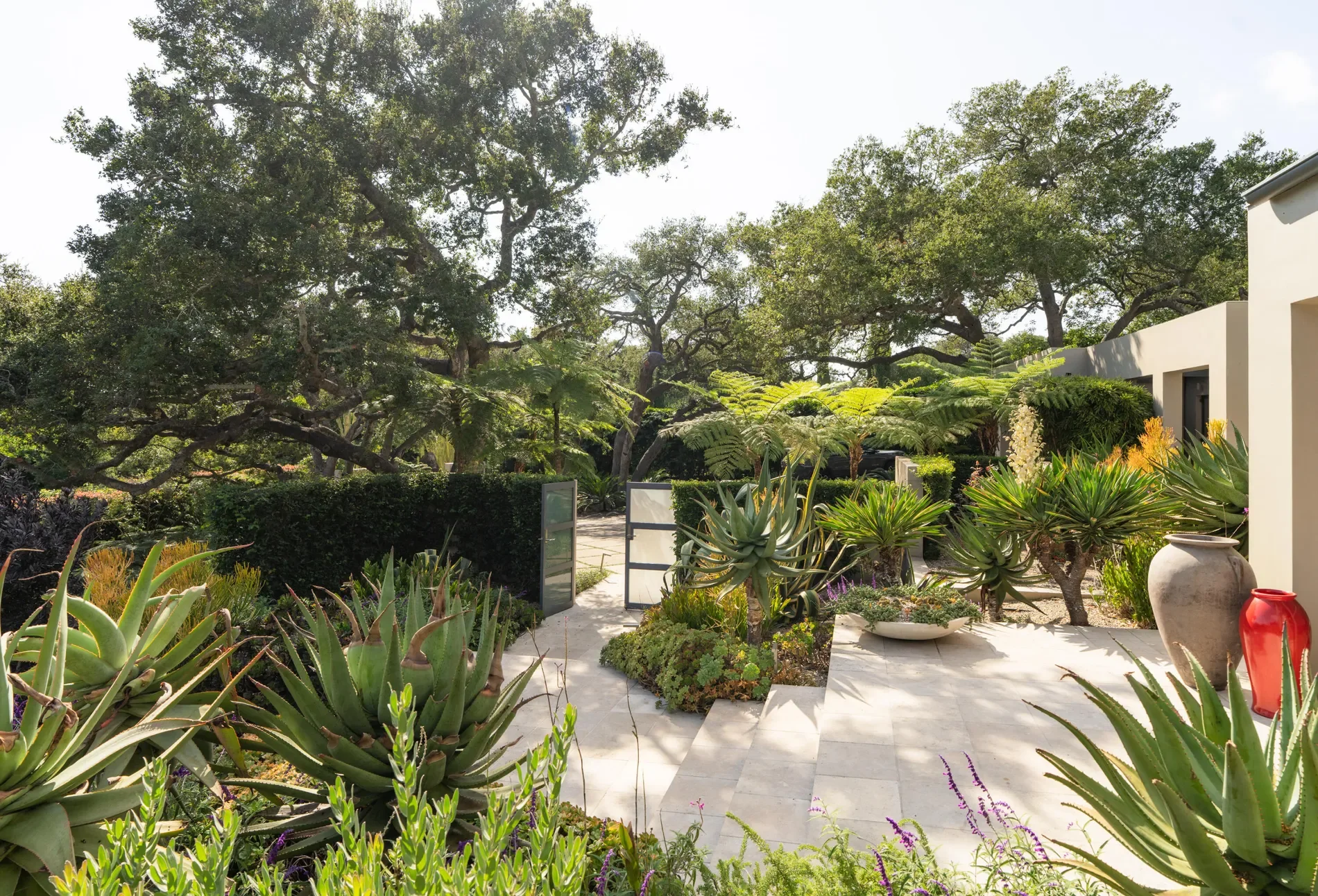 796 Hot Springs Road, Montecito, California, United States. - Photo 43