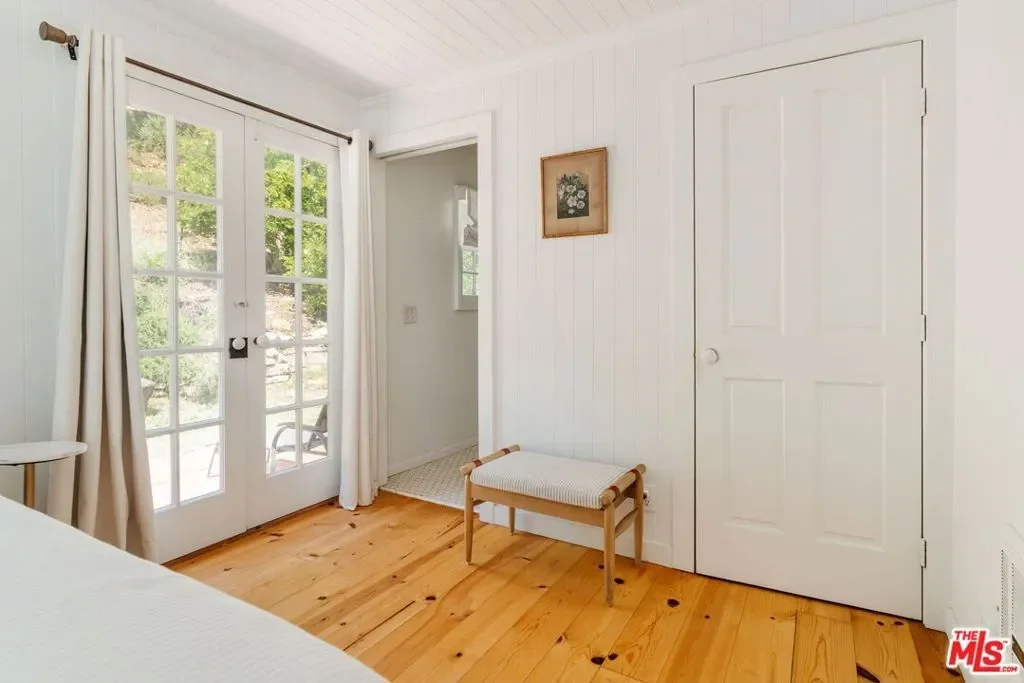 1520 Bonnell Drive, Topanga, California, United States. - Photo 53