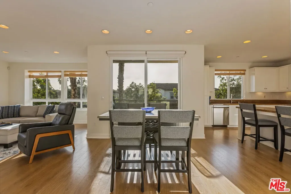 12887 Runway Road 3, Los Angeles, California, United States. - Photo 18