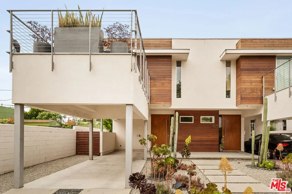 8512 Hargis Street, Los Angeles, California, United States. - Photo 14
