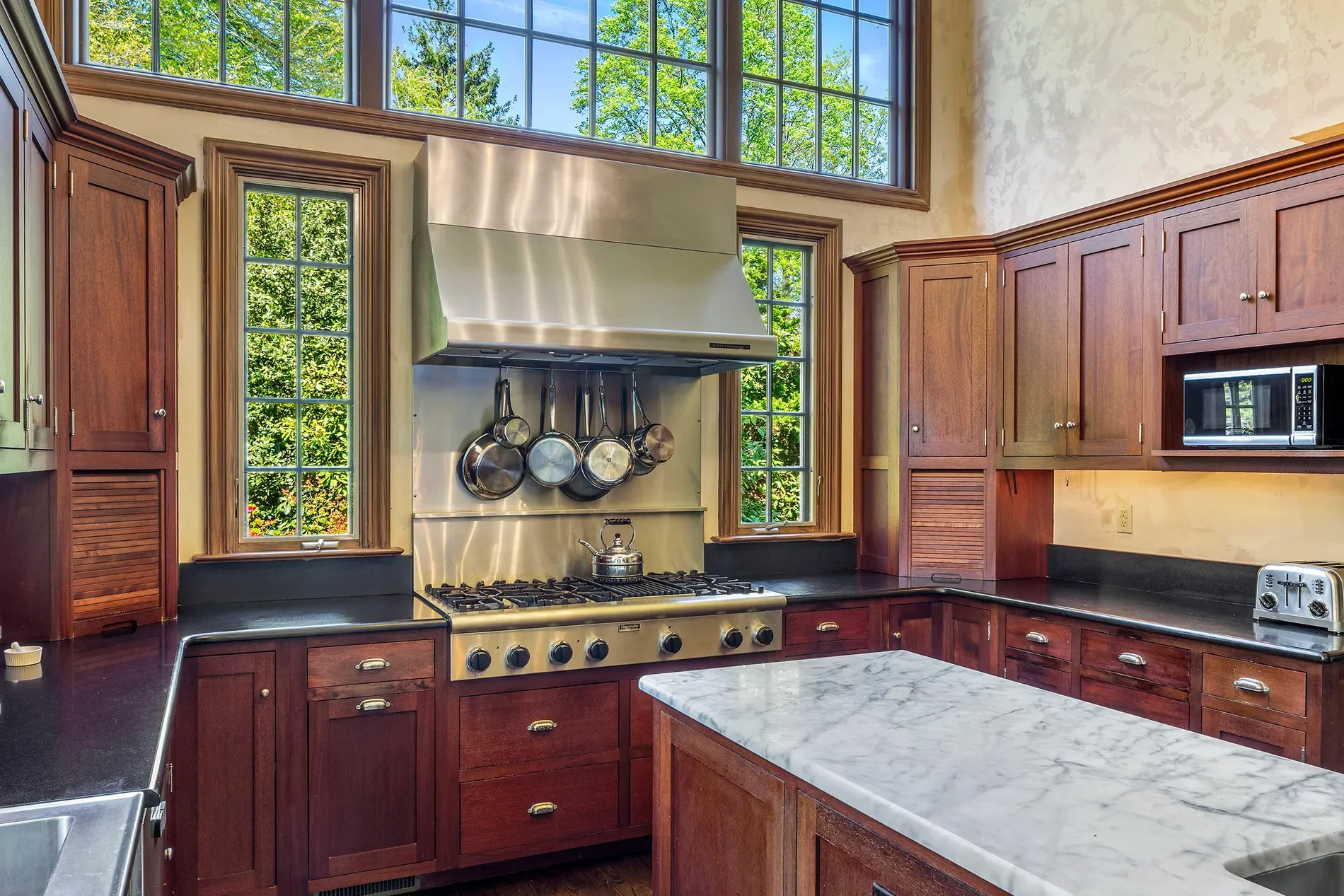 14 Leroy Avenue, Newport, RI 02840, Newport, Rhode Island, United States. - Photo 15