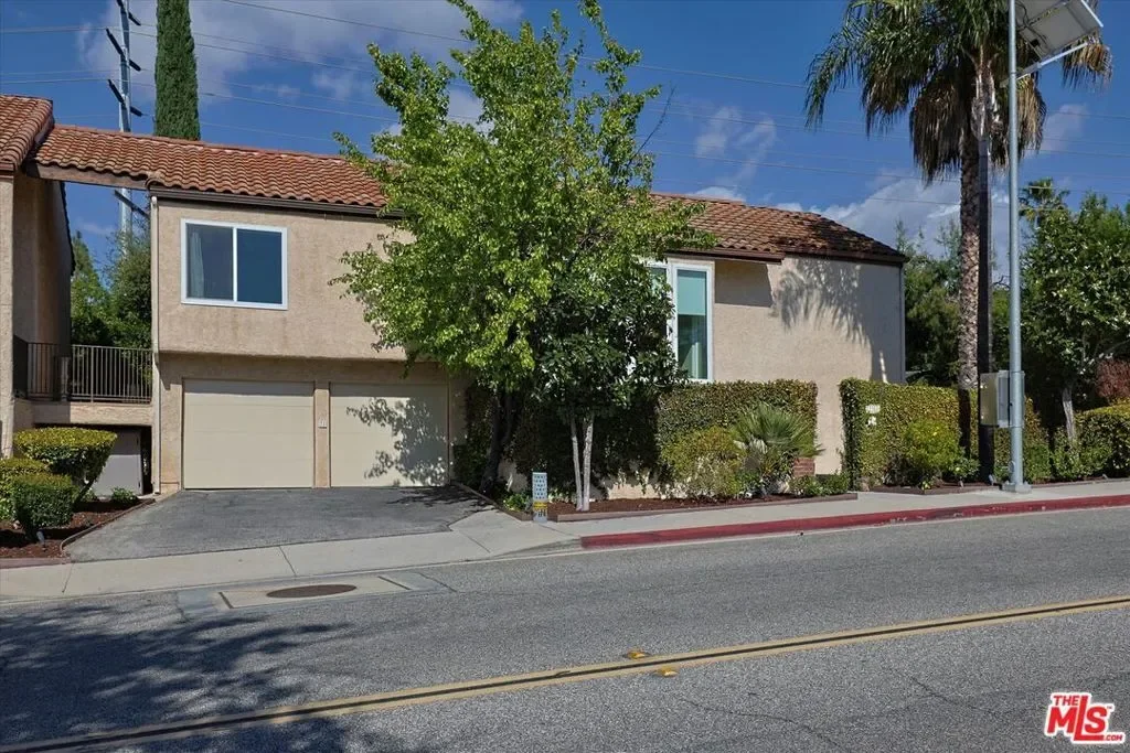 23351 Park Sorrento 71, Hidden Hills, California, United States. - Photo 13