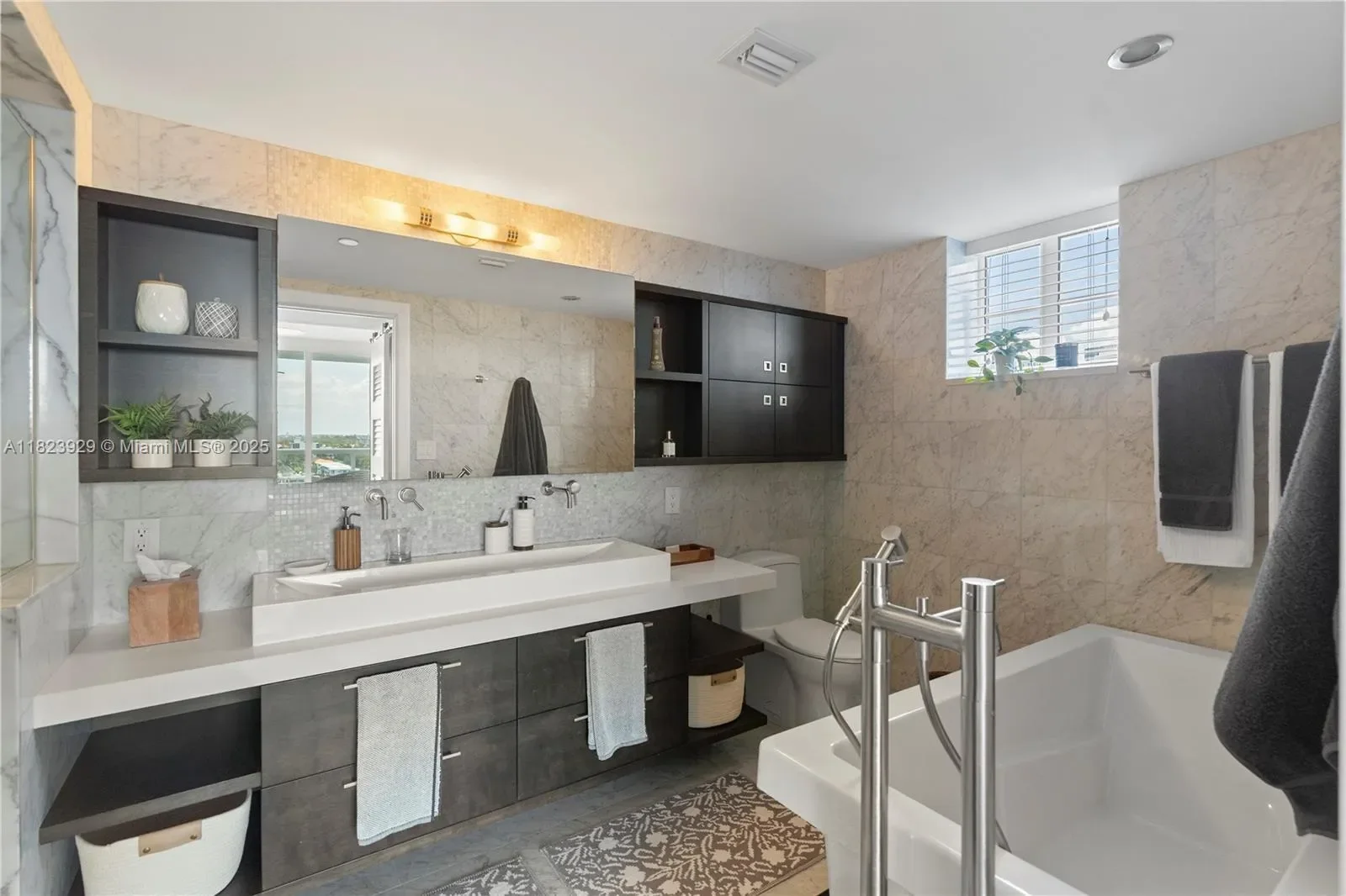 17050 N Bay Rd PH1201, Golden Beach, Florida, United States. - Photo 35