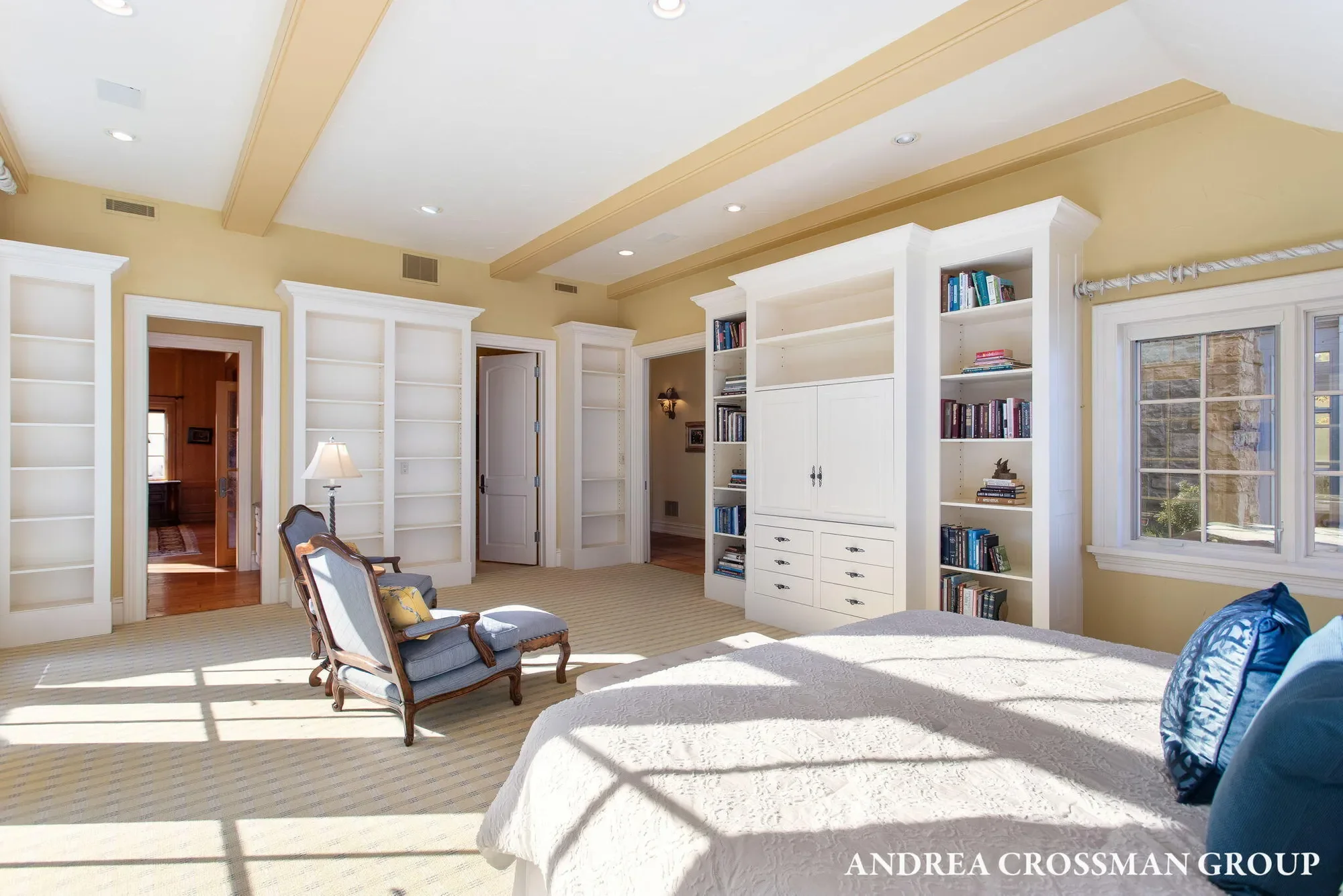 1933 South Shore Drive, Holland, MI 49423, Holland, Michigan, United States. - Photo 29
