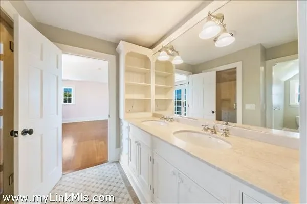 Gallery photo 9