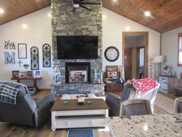 2799 Sparks Road, Norwood, MO 65717, Norwood, Missouri, United States. - Photo 23