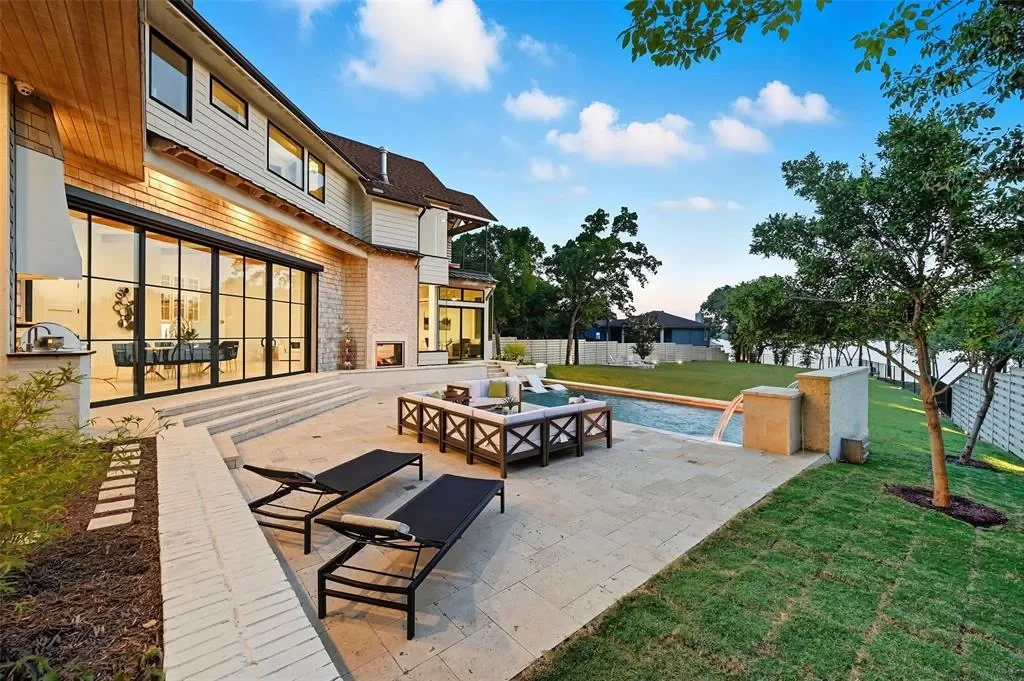 6833 Red Bud Drive, Lewisville, Texas, United States. - Photo 29