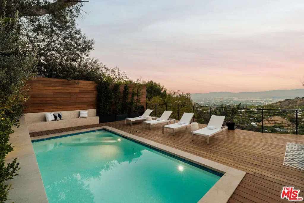 8620 Skyline Drive, Los Angeles, California, United States. - Photo 12